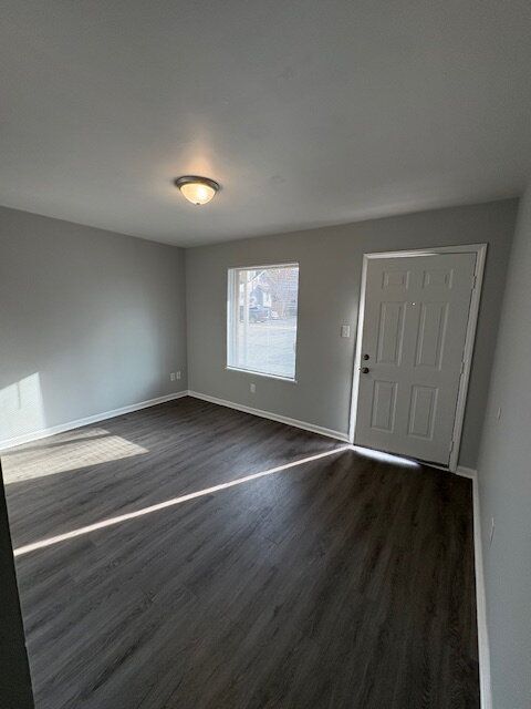 Photo - 411 E 5th St Unit 3