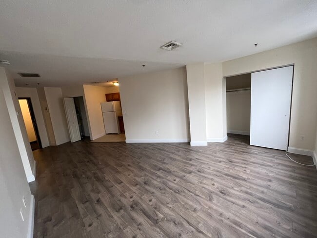 Building Photo - 1130 Boylston St