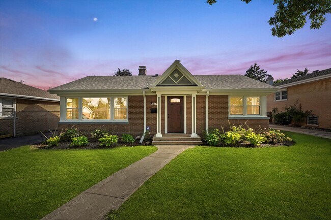 Photo - 5809 Huron St