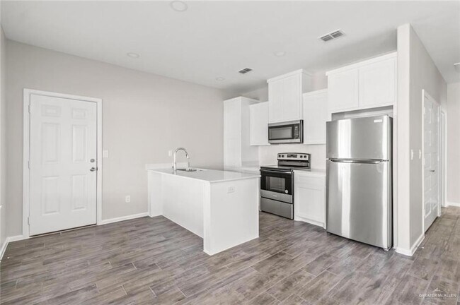 Photo - 1305 Shavano Dr Unit 1