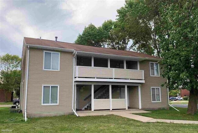 2 br, 2 bath 4plex - Bunting Lane Apartments - 2 br, 2 bath 4plex - Bunting Lane Apartments