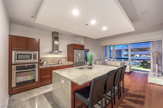 Building Photo - 4471 Dean Martin Dr Unit 307