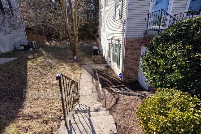 Photo - 16326 Taconic Cir