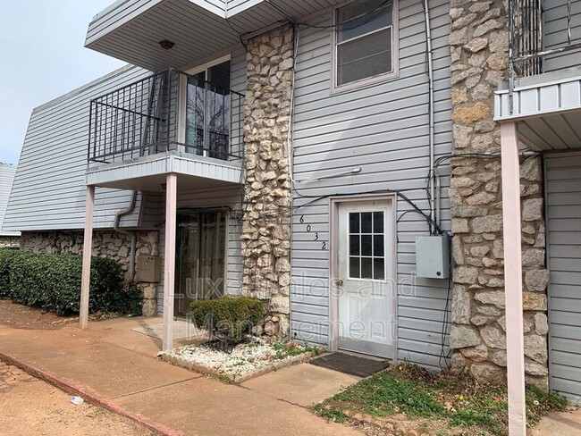 6032 NW Expressway - 6032 NW Expressway Condo Unit D