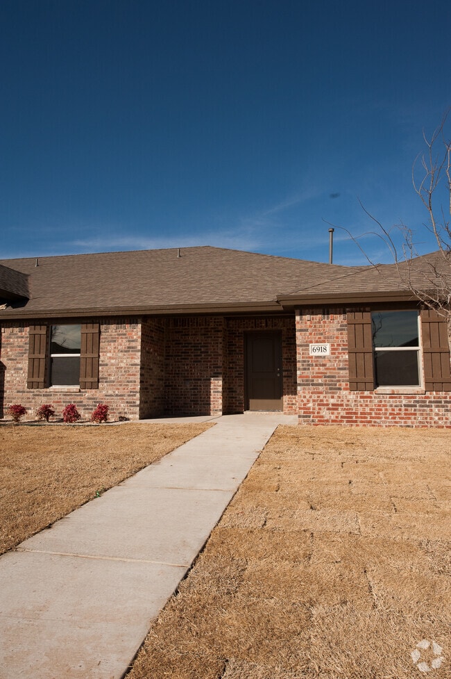 Building Photo - 6918 67th St Rental