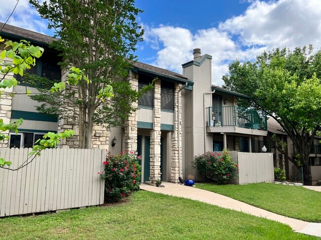 Woodwillow Townhomes and Duplexes