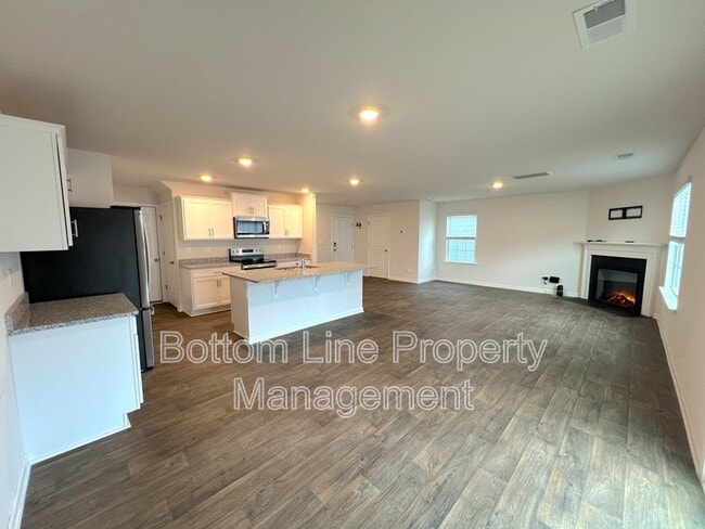 Photo - 1603 Blue Velvet Ln