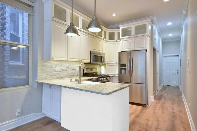 Photo - 1316 N Artesian Ave Unit 1