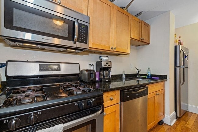 Photo - MISSION HILL BEAUTIFUL 4BED / 2BATH AVAILABLE 9/1/2026