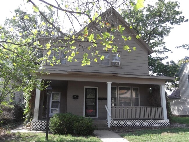 Photo - 319 W 9th Ave