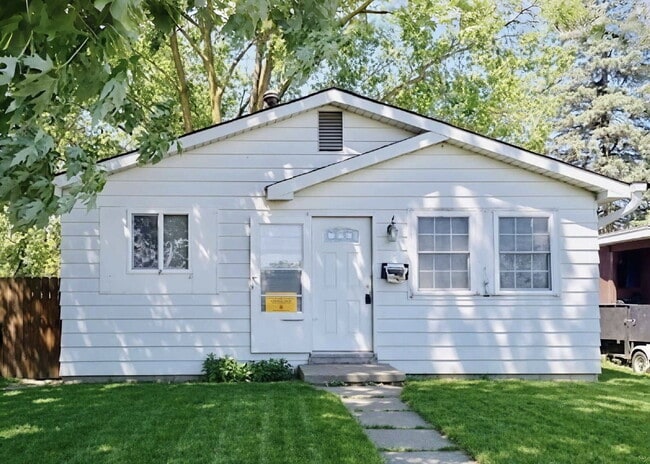 Building Photo - Charming 3-Bedroom Home in Saginaw – Comfortable Living at an Affordable Price!