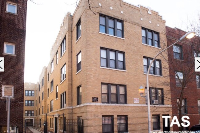 Photo - 839 W Cornelia Ave Unidad 3