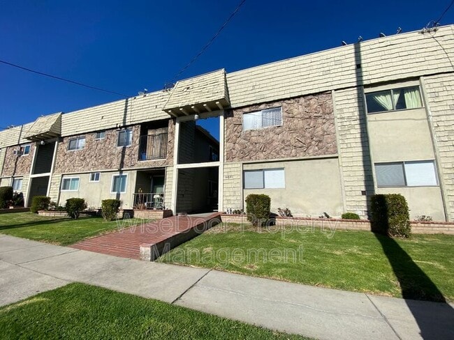 Photo - 14631 Christine Dr Unidad 24