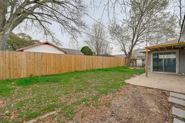 Photo - 2111 Rosemead Dr