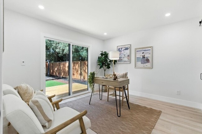Photo - Refined Redwood City Living: Exquisitely R...