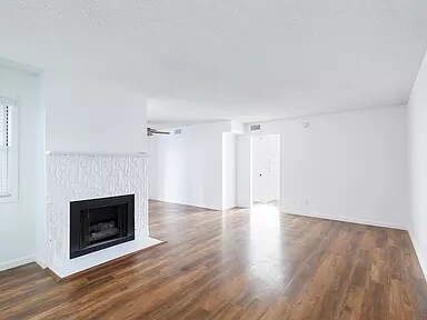 Photo - 4120 Baldwin Ave