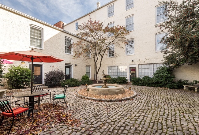 Photo - Poythress Apartments