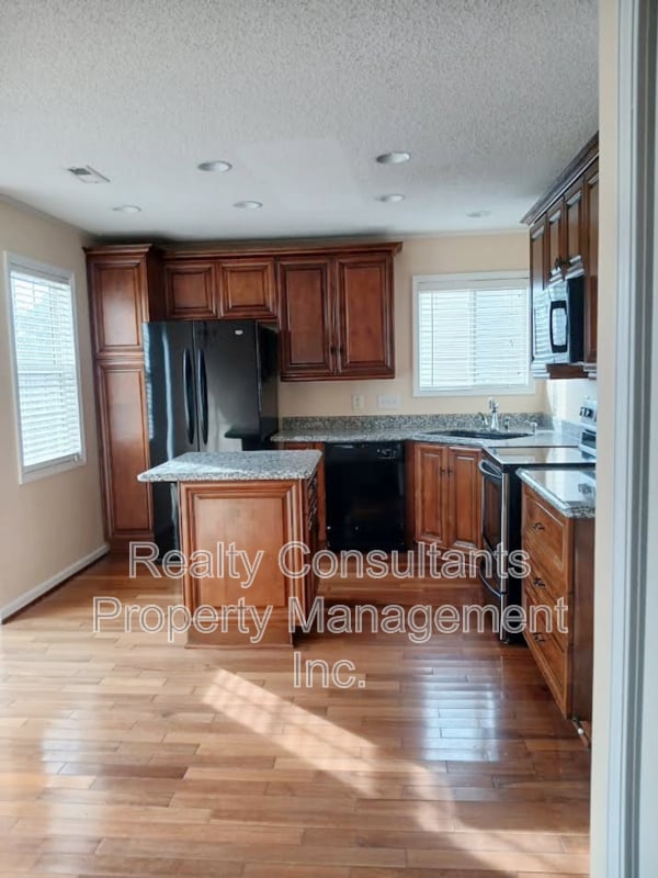 Photo - 3823 Thomas Ridge Dr