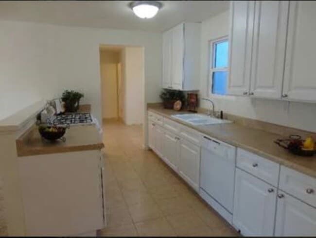 Photo - 2920 Walnut Ave