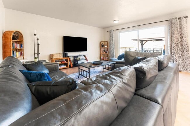 Photo - 255 Foots Creek Rd