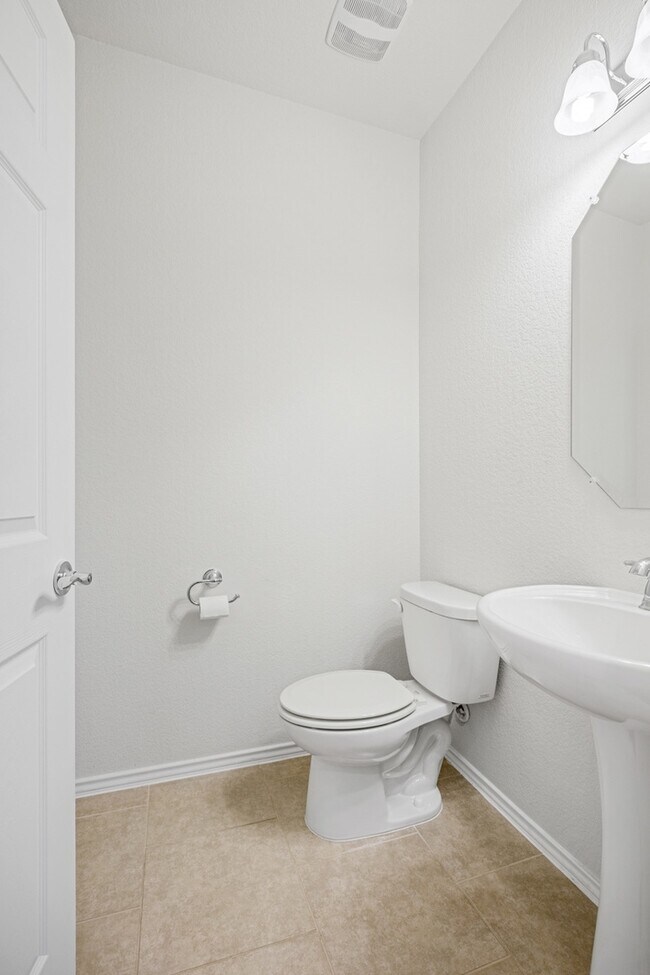 Photo - 3 Bedroom, 2.5 Bath Home in North Austin