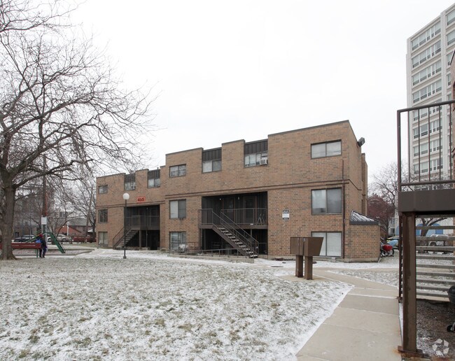 Photo - Evergreen Terrace Apartments