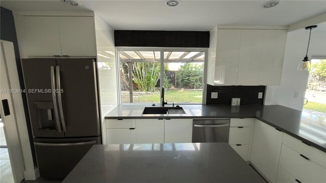 Photo - 18701 Shauna Manor Dr