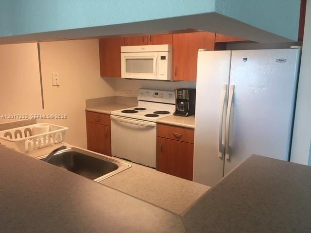 Building Photo - 816 NW 11th St Unit # 1104
