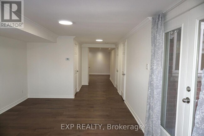 Photo - 364 Kirby Crescent