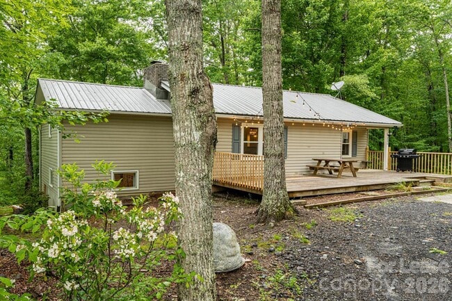 Photo - 260 Allison Hill Rd