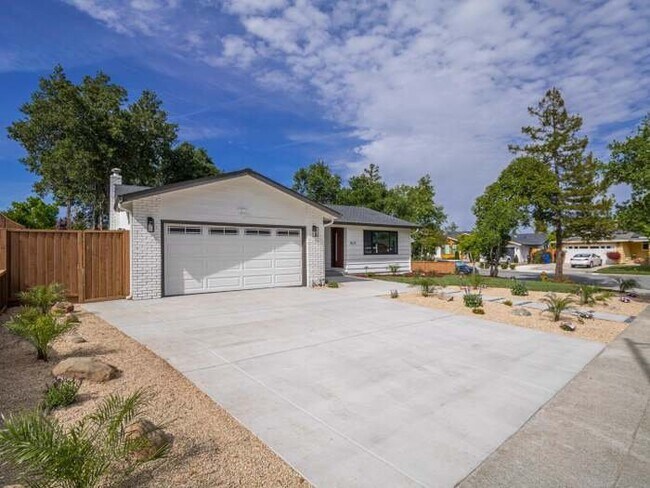 Photo - 1631 Fawn Ct