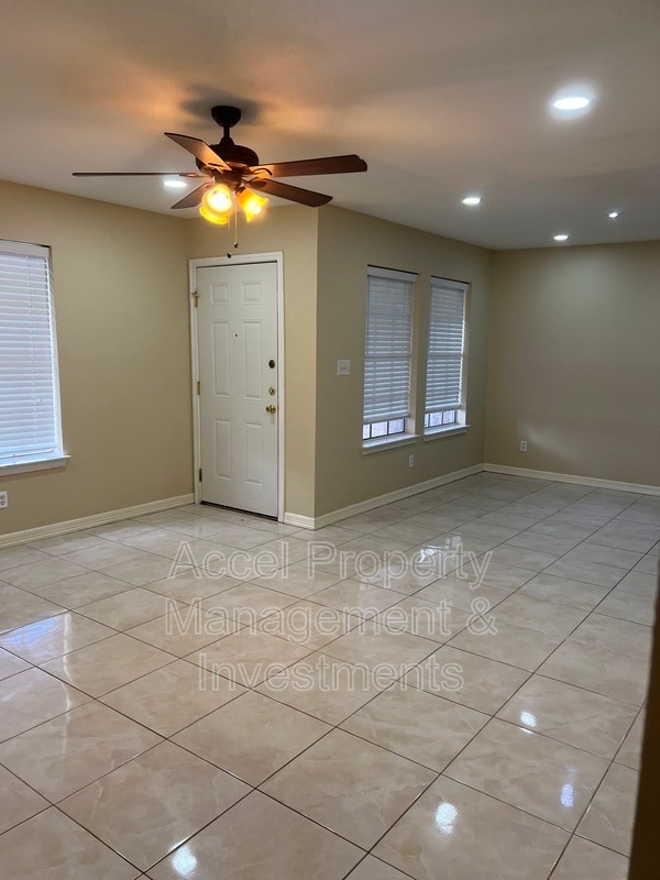 Photo - 2105 Grayson Ave