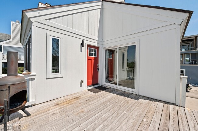 Photo - 8439 River Rd