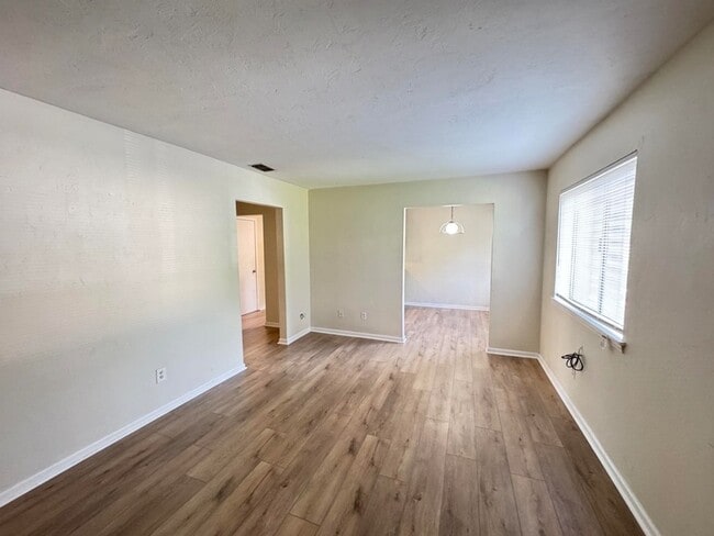 Photo - 1401 Lazy Brook Unit D