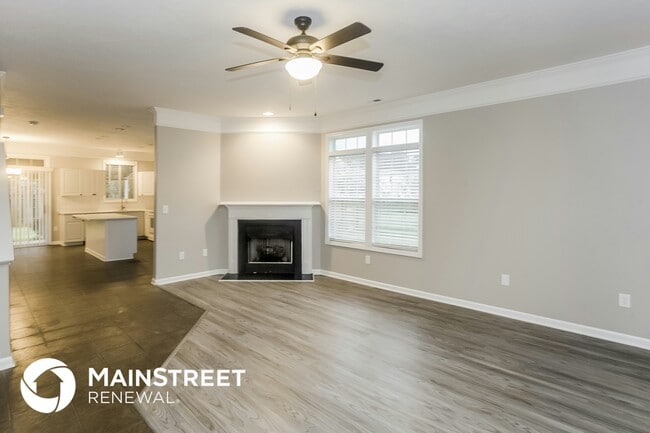 Photo - 122 Sawhorse Dr