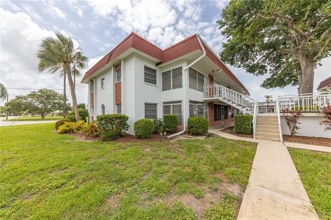 Building Photo - 3460 32nd Ave N Unit 101