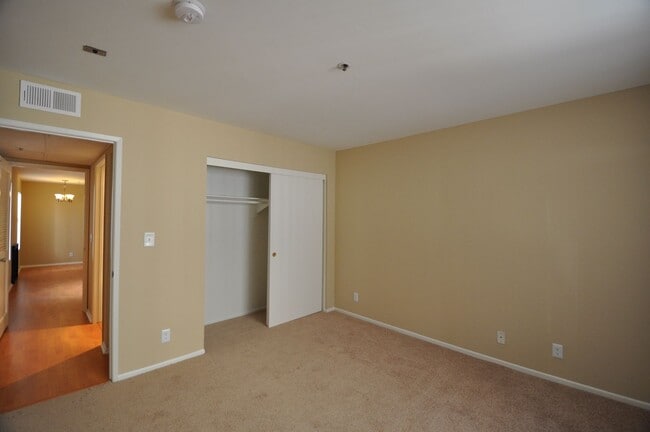 Photo - The Villa Valley Village Apartments