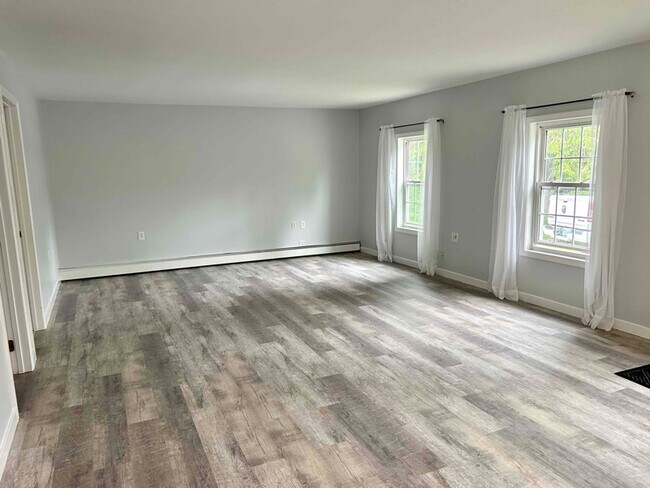 Photo - 882 Fuller Rd Unit B