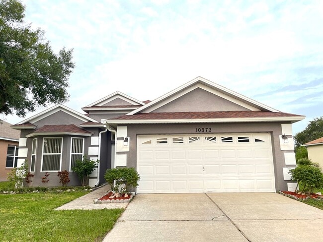 Building Photo - A Gorgeous Home with Beautiful Water View in Andover Point!
