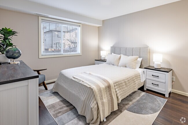 2BR, 2BA - Primary Bedroom - Vista Apartments