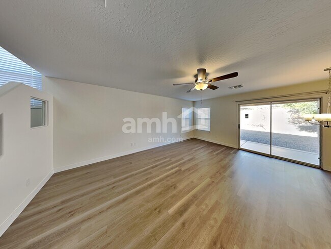 Photo - 22428 W Solano Dr