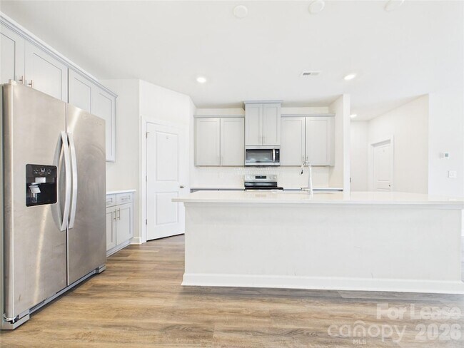 Photo - 1768 Braemar Vlg Dr