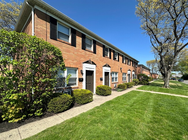 Eden Brooke Townhomes
