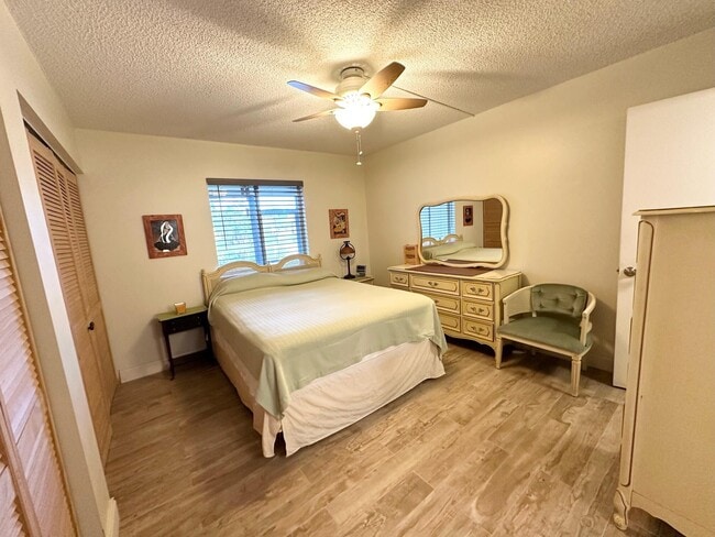 Photo - 824 SW 9th St Cir Unit 101