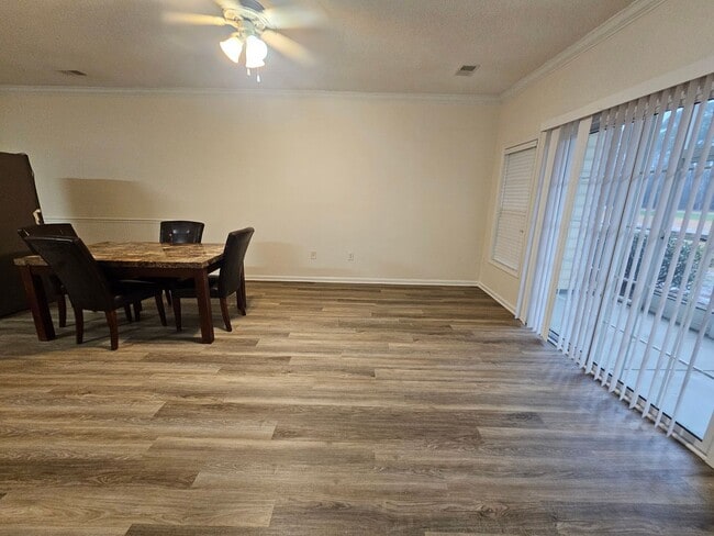 Photo - 5840 Longwood Dr Unidad Marcliffe @ Blackmoor