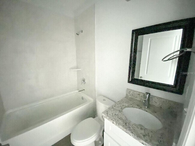 Photo - TAKE ADVANTAGE TODAY. AMAZING Duplex***** ... Unit 2096