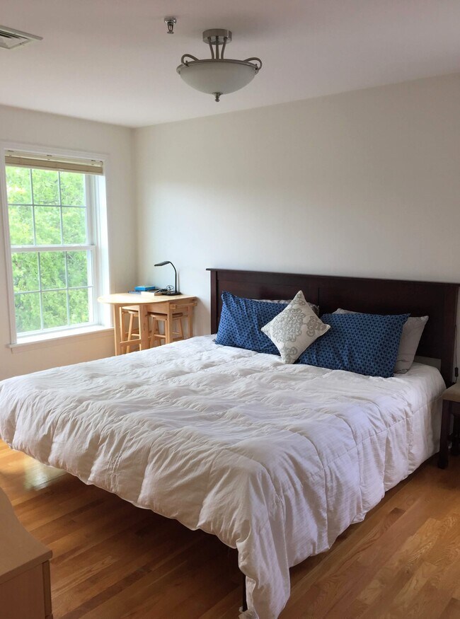 Photo - 18 Clyde Street Townhome