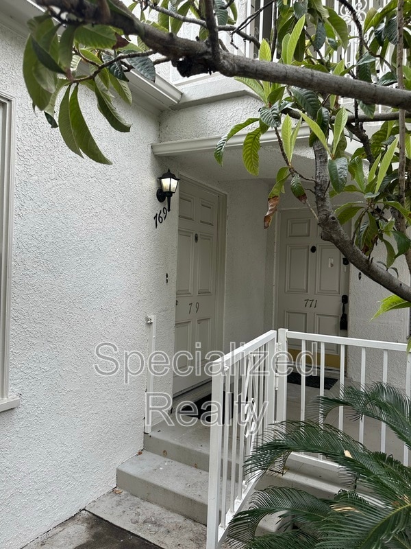 Photo - 771 E Doran St