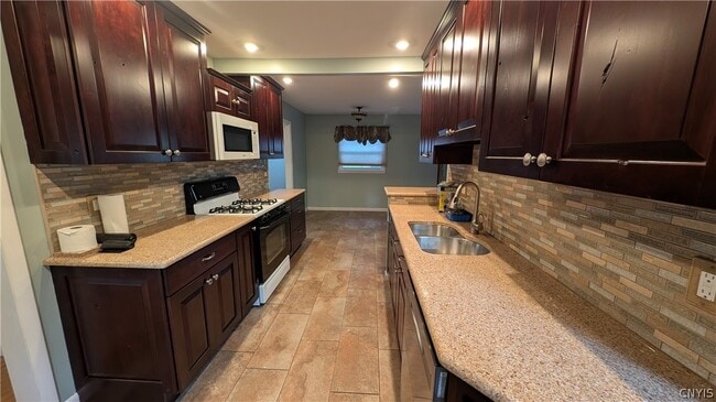 Photo - 15 Wexford Rd