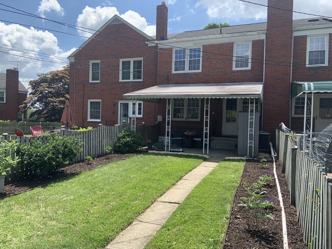 Private entrance, stairs to basement door - 1532 Putty Hill Ave